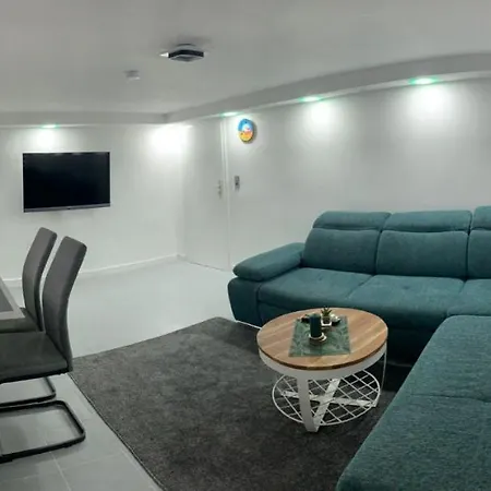 L&l A66 Apartment *